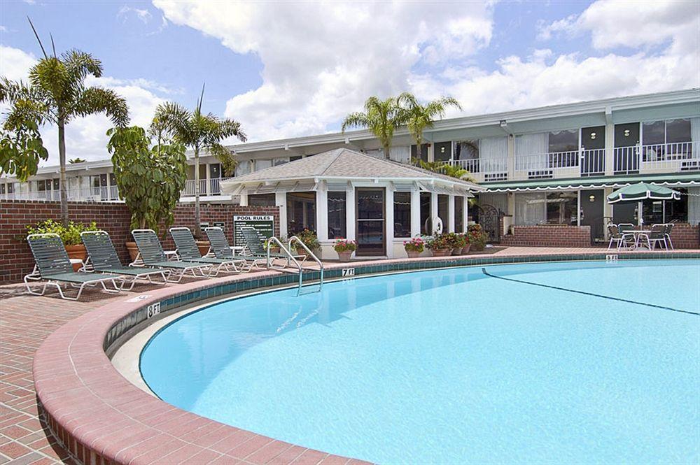 Red Rose Inn & Suites Plant City Létesítmények fotó